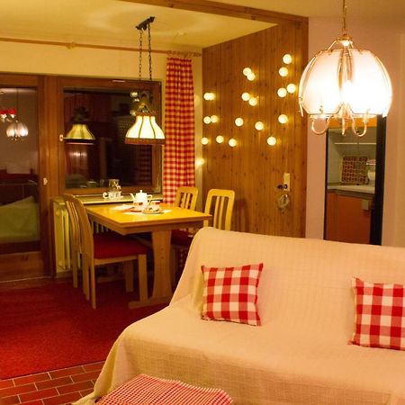 Gemuetliche Ferienwohnung - Mitten Im Schwarzwald Bernau im Schwarzwald Exterior foto